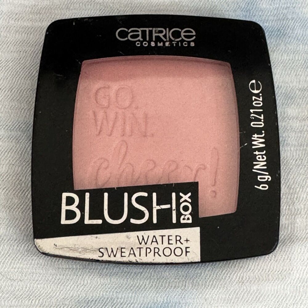 Catrice Blush Box Water + Sweatproof Powder  - 020 Glistening Pink  - NEW